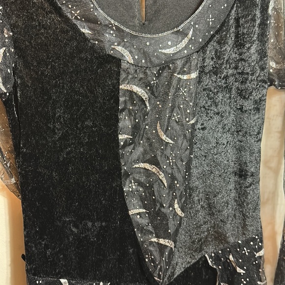 6 Hr. Sale Halloween long dress - Picture 9 of 9